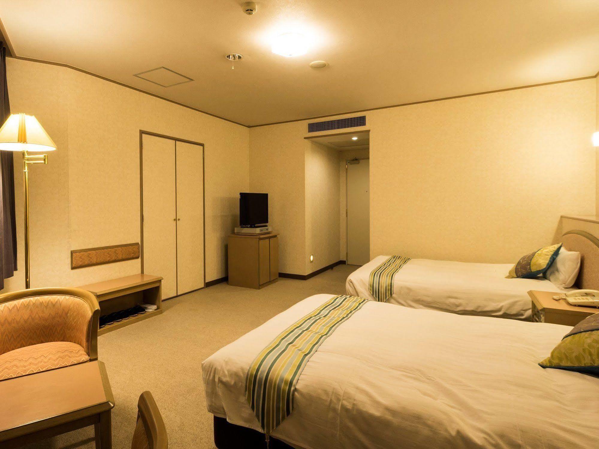 Hotel Areaone Hiroshima Wing Higashihiroshima Exterior photo
